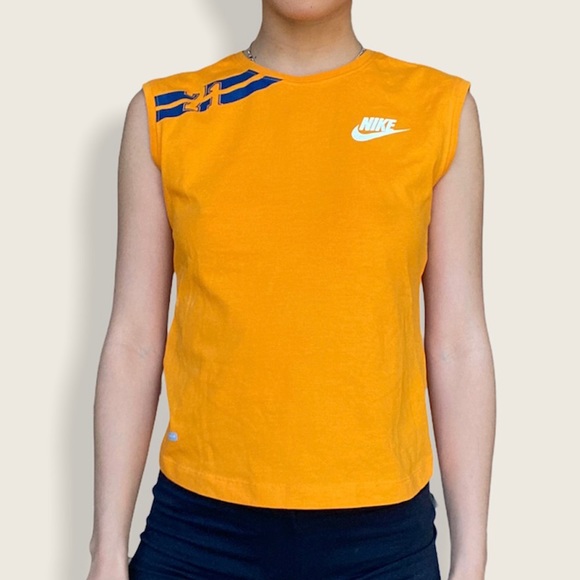 Nike Dri fit Top - Picture 2 of 6